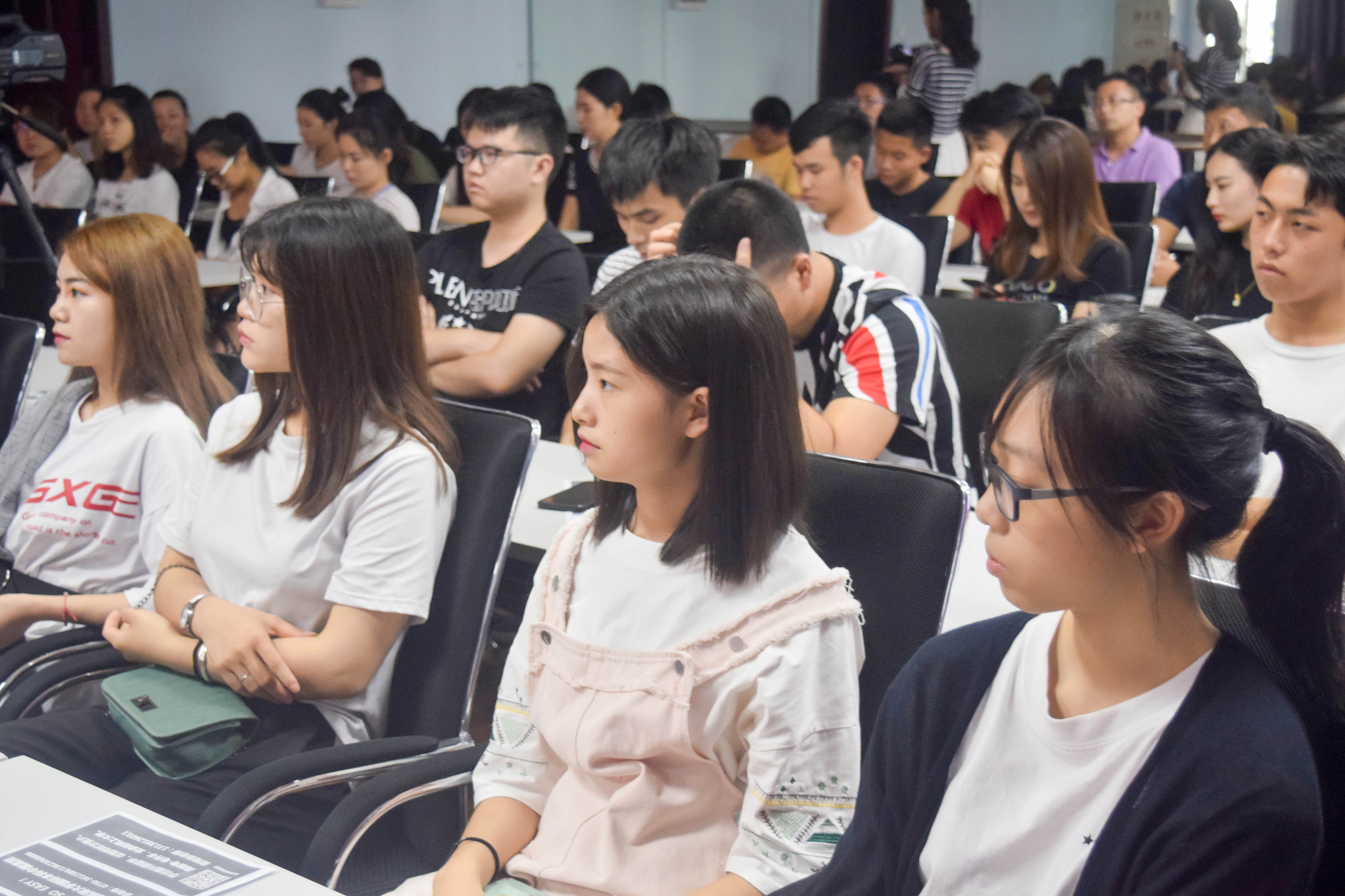 DSC_0025.jpg DSC_0025.jpg